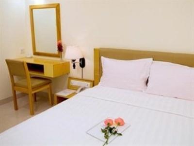 Hanz 82 Le Lai Sen Hotel Хошимин Номер фото